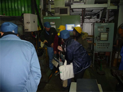 地元小学校の工場見学